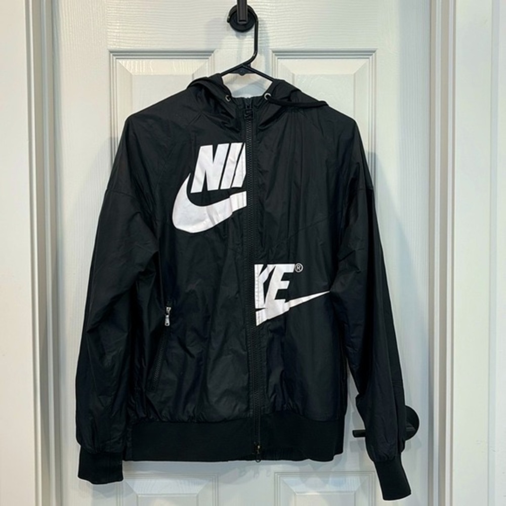 Nike Windrunner Hooded Jacket